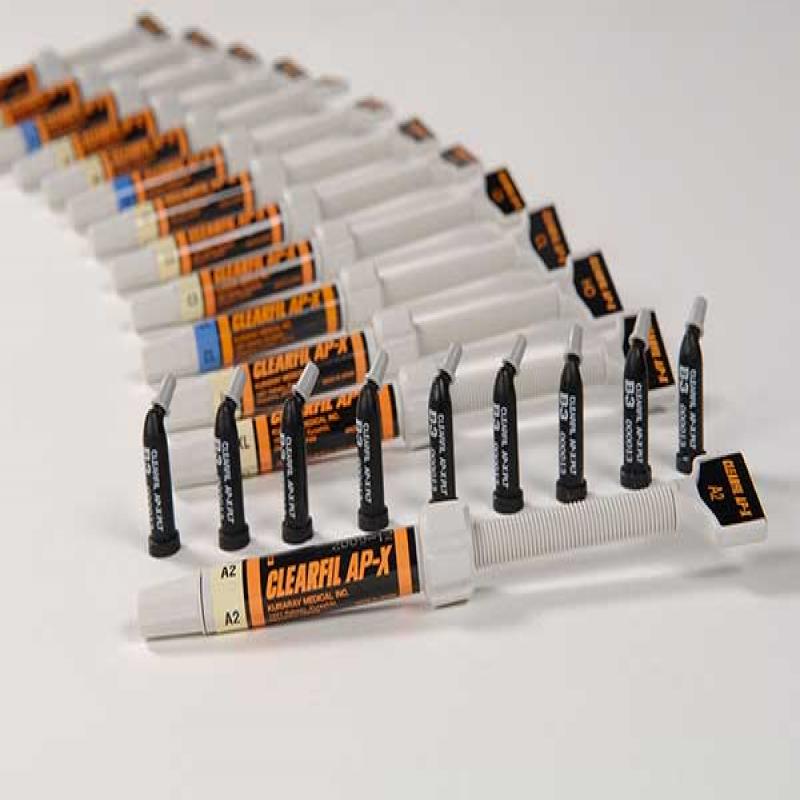 CLEARFILTM AP-X ESTHETICS - Нанонаполненный композитный материал светового отверждения, шприц 4,6г   